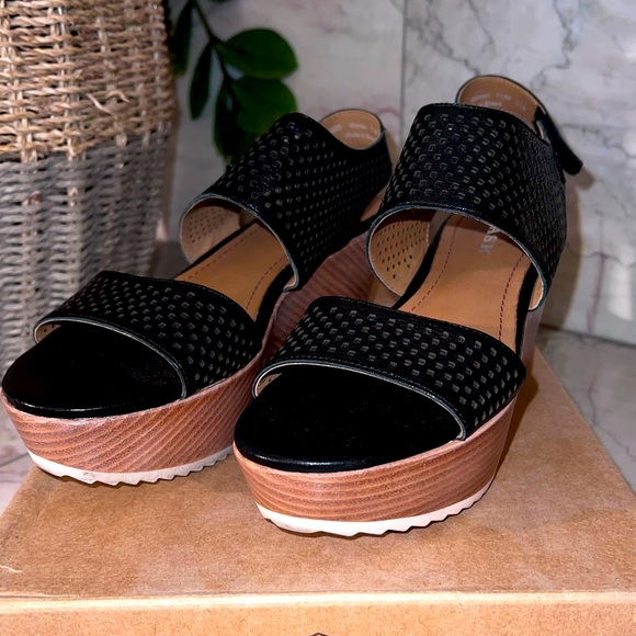 Trask Leather & Wood base Wedges - Picture 1 of 3